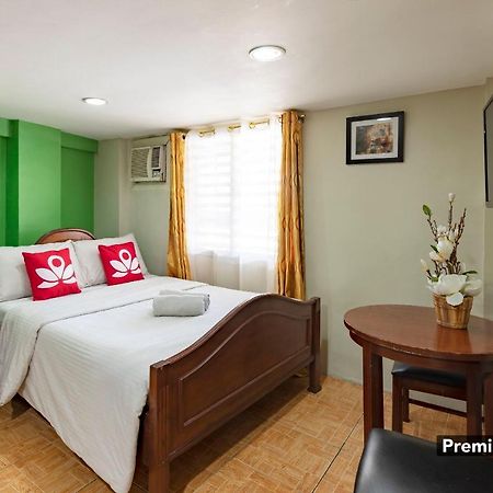 Zen Rooms Korner Hotel Qc Cidade Quezon Exterior foto